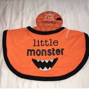 Little Monster  Halloween 🎃 Bib NWT